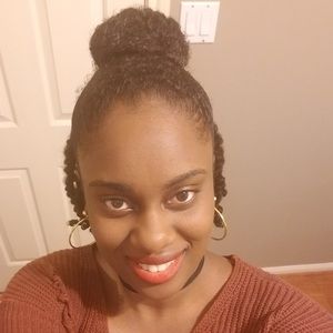 Meet your Posher, Dannica
